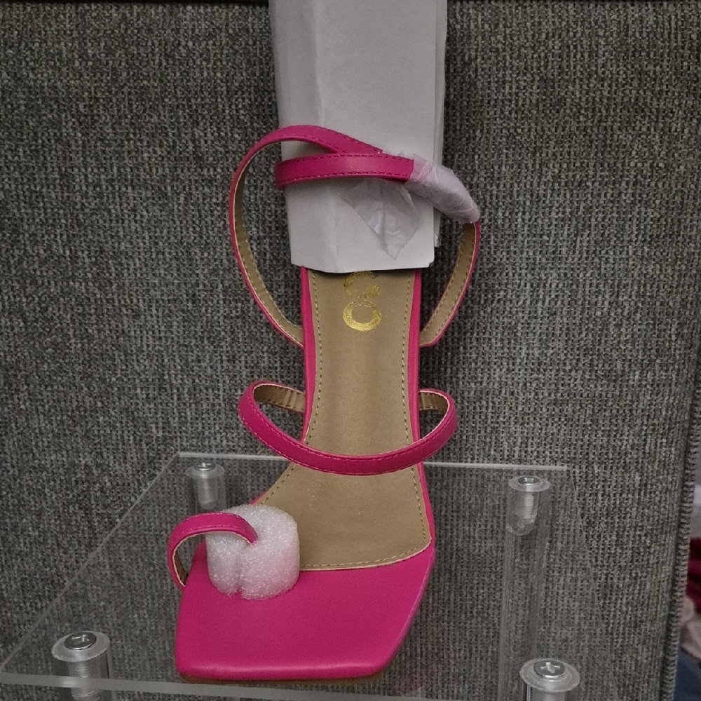 Women's Pink Strappy Sandals